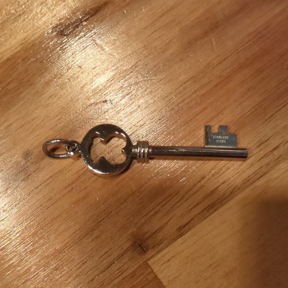 Tous Bear Skeleton Key pendant